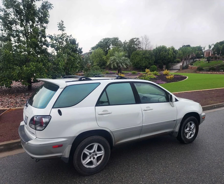 2002 Lexus RX 1st Gen - Image 6 of 14