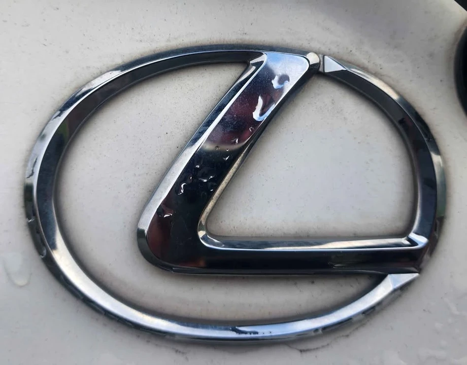 2002 Lexus RX 1st Gen - Image 10 of 14