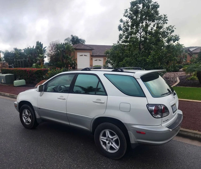 2002 Lexus RX 1st Gen - Image 3 of 14