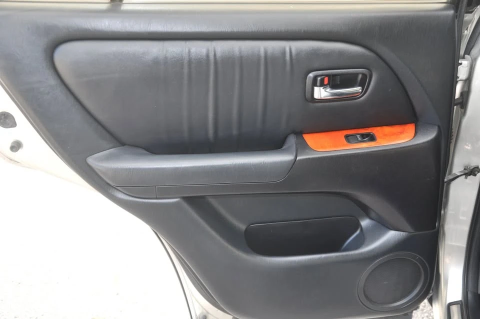 2002 Lexus RX 1st Gen - Image 19 of 20