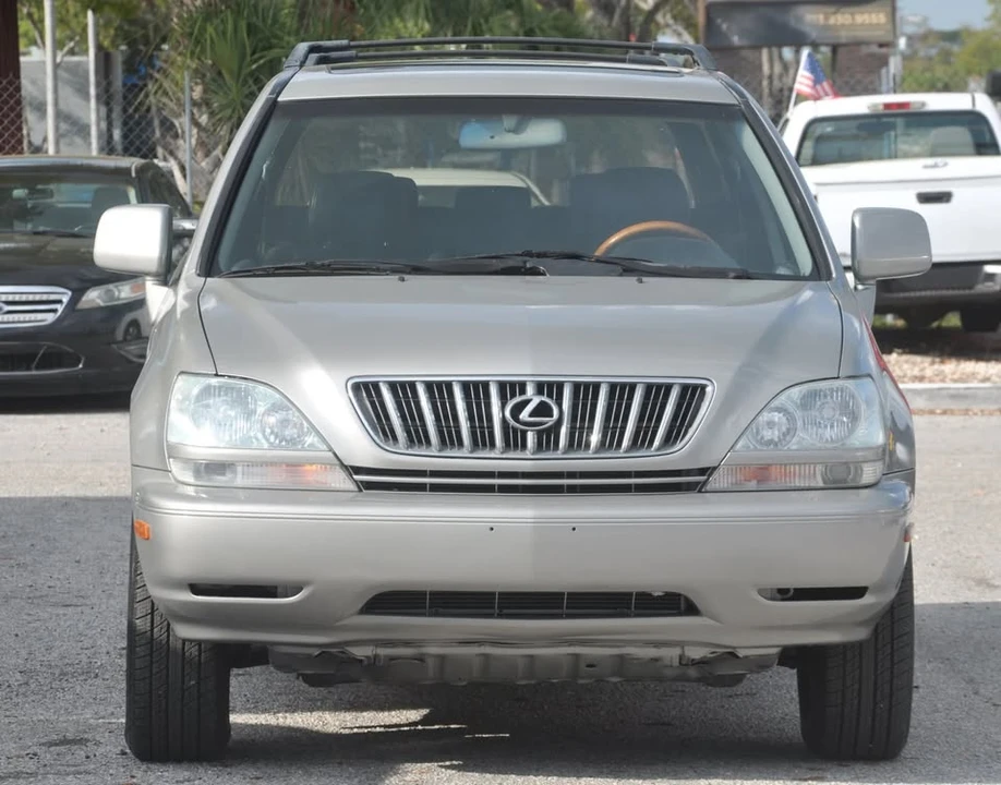 2002 Lexus RX 1st Gen - Image 6 of 20
