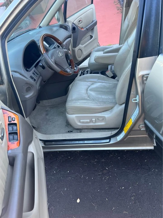 2002 Lexus RX 1st Gen - Image 18 of 19