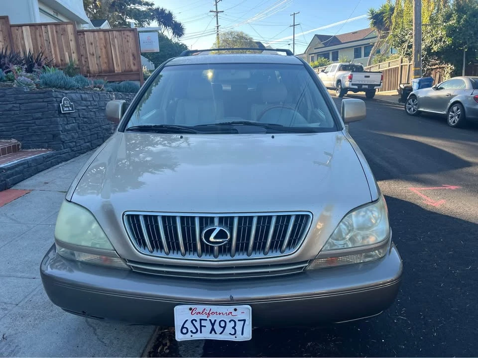 2002 Lexus RX 1st Gen - Image 13 of 19