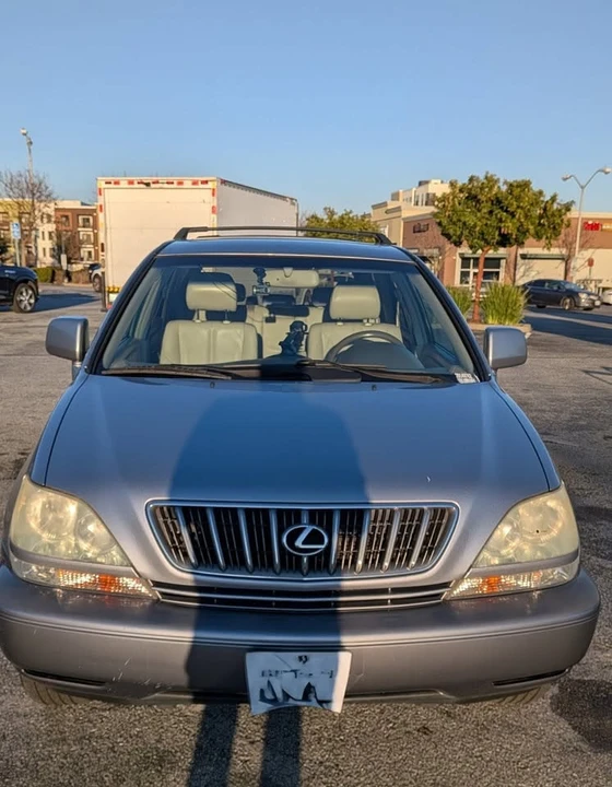 2002 Lexus RX 1st Gen - Image 13 of 14