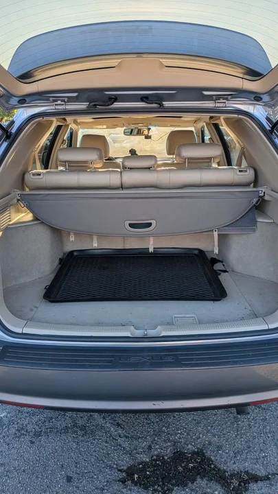 2002 Lexus RX 1st Gen - Image 11 of 15