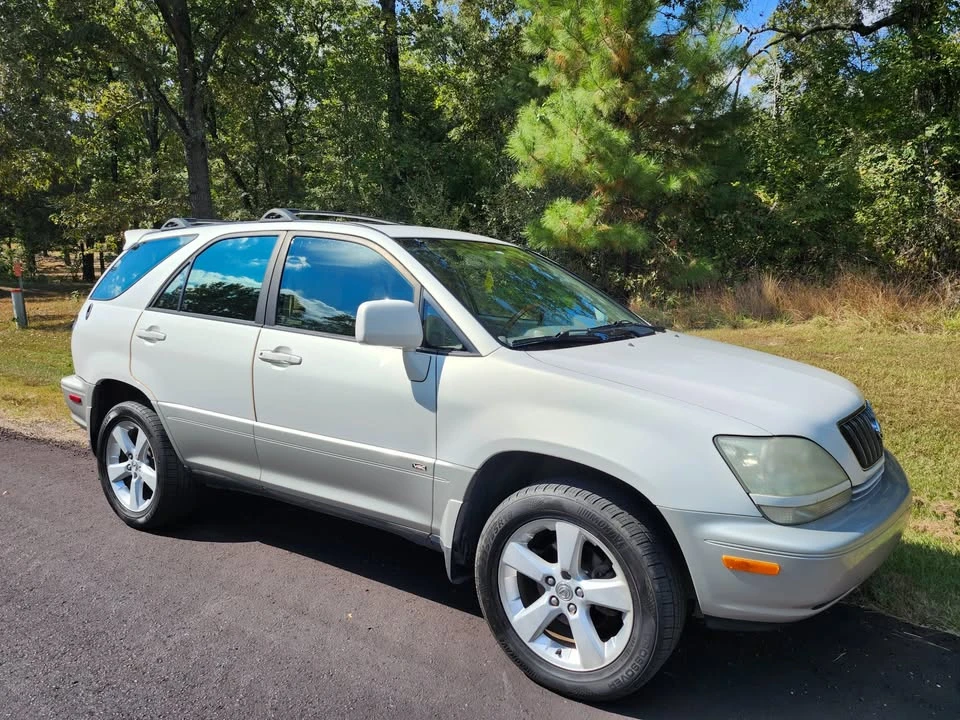 2002 Lexus RX 1st Gen - Image 5 of 12