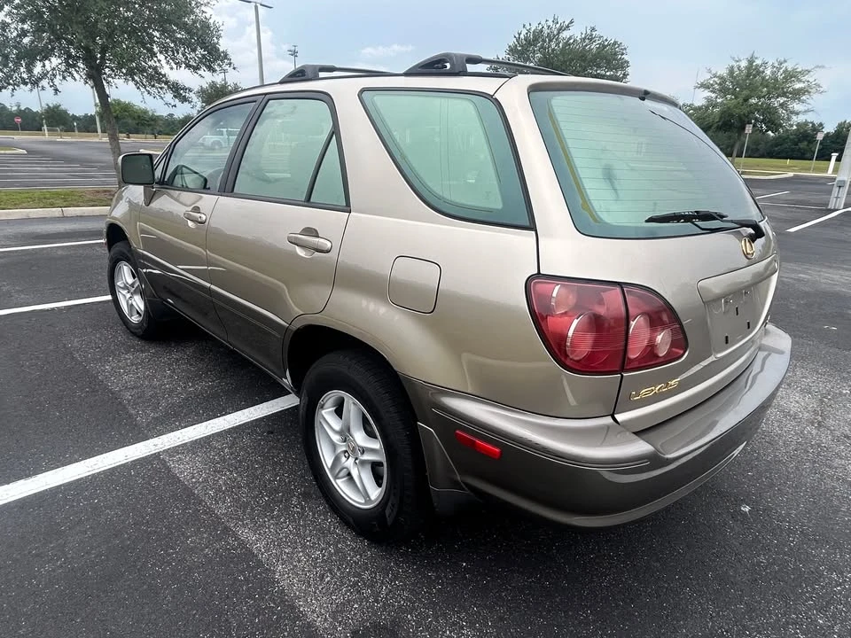 2002 Lexus RX 1st Gen - Image 2 of 20