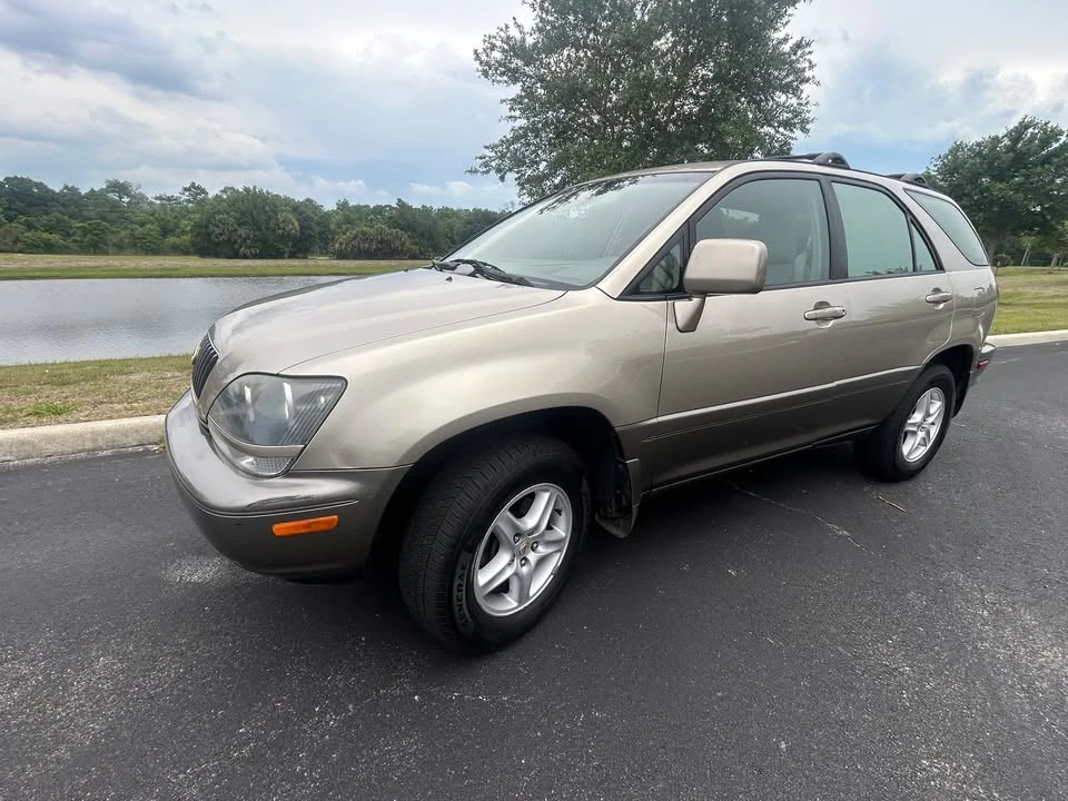 2002 Lexus RX 1st Gen - Image 11 of 20