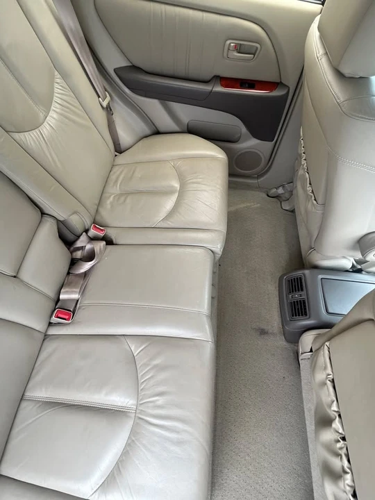 2002 Lexus RX 1st Gen - Image 9 of 20
