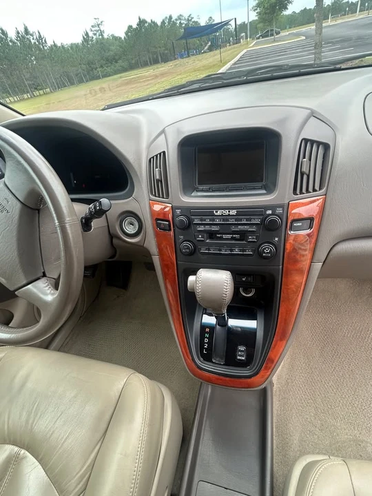 2002 Lexus RX 1st Gen - Image 3 of 20