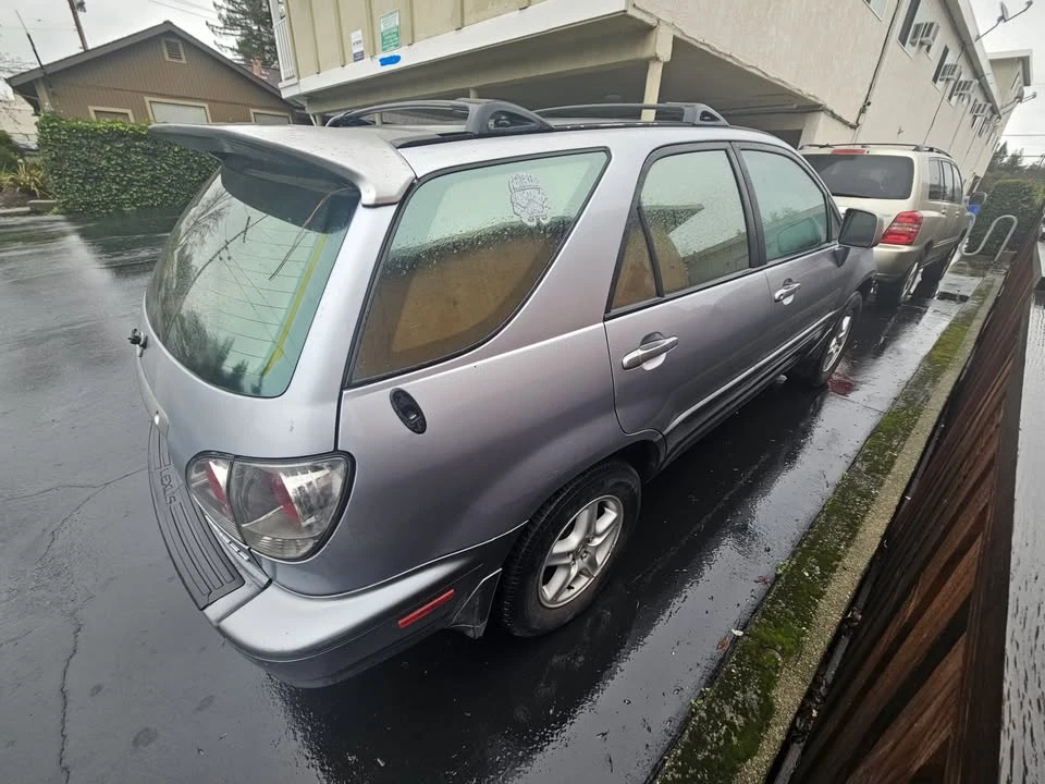 2002 Lexus RX 1st Gen - Image 4 of 4