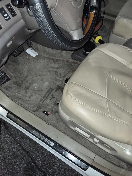 2002 Lexus RX 1st Gen - Image 9 of 10