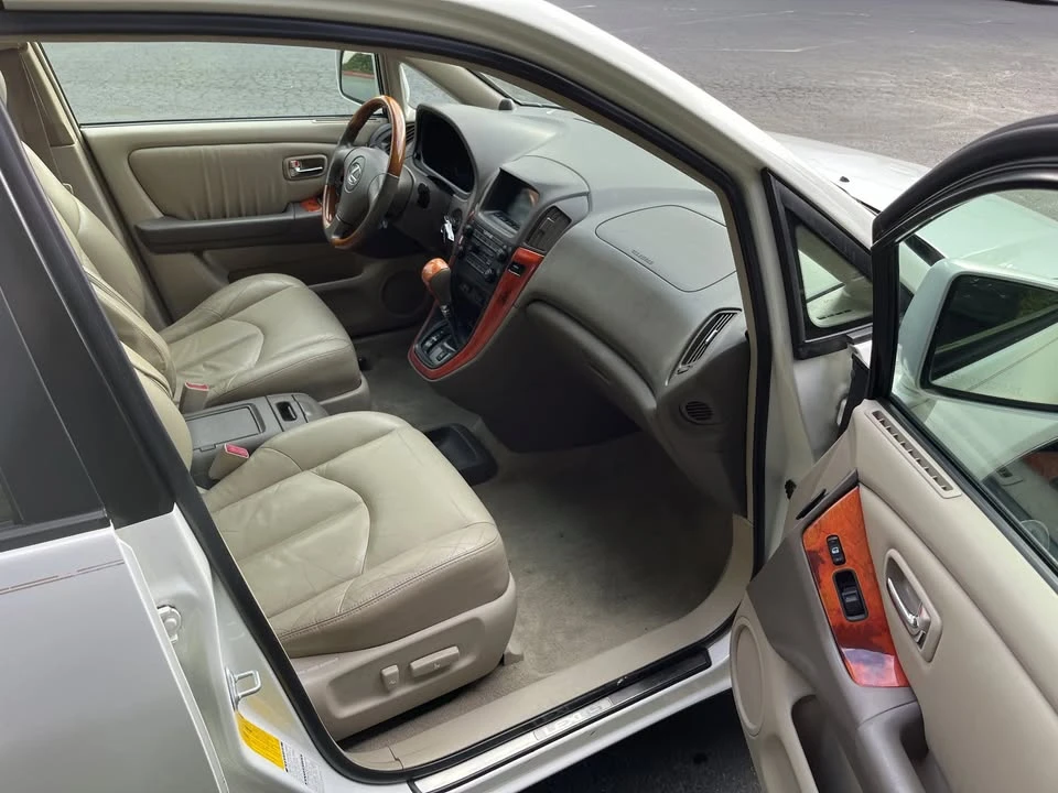 2002 Lexus RX 1st Gen - Image 5 of 18