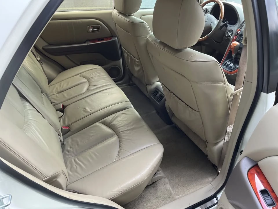 2002 Lexus RX 1st Gen - Image 4 of 11