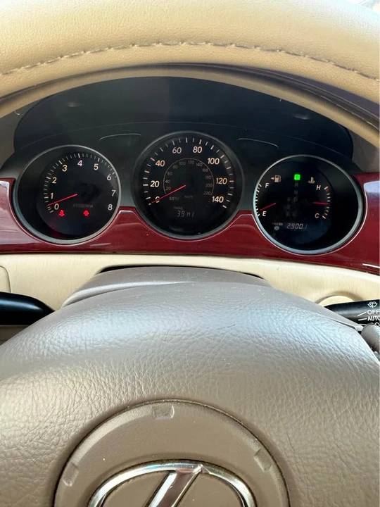 2002 Lexus SC430 - Image 11 of 12