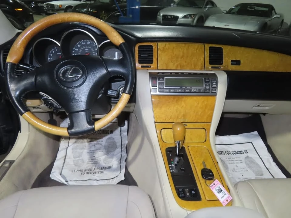 2002 Lexus SC430 - Image 11 of 20