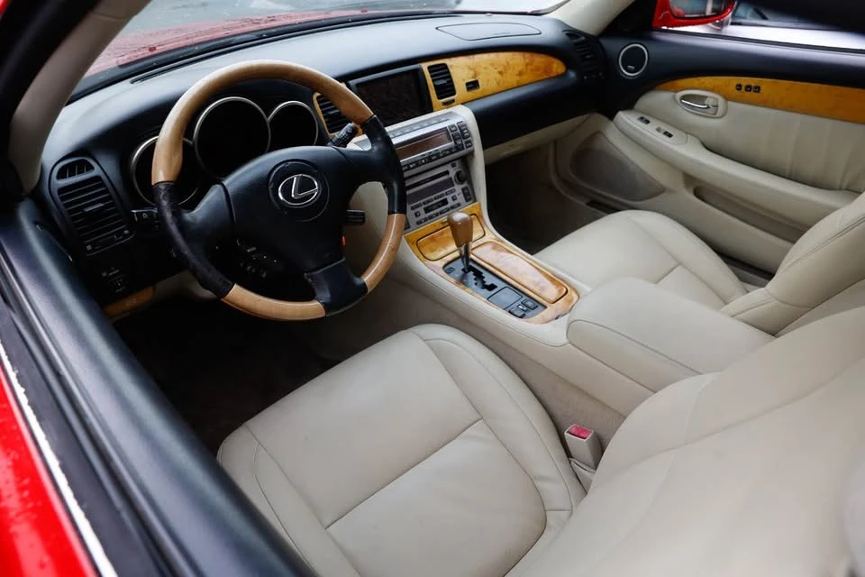 2002 Lexus SC430 - Image 8 of 17