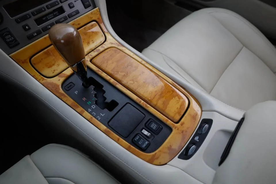 2002 Lexus SC430 - Image 14 of 17