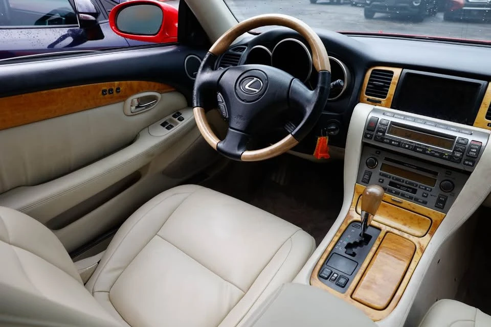 2002 Lexus SC430 - Image 12 of 17