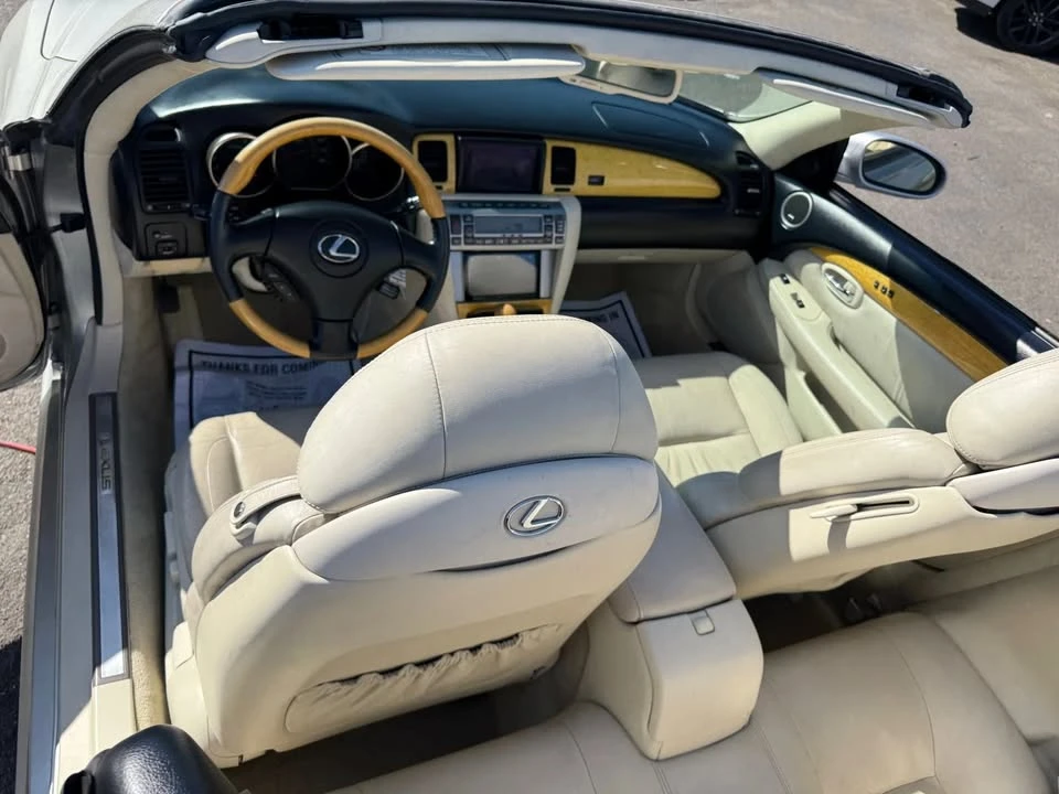 2002 Lexus SC430 - Image 10 of 20