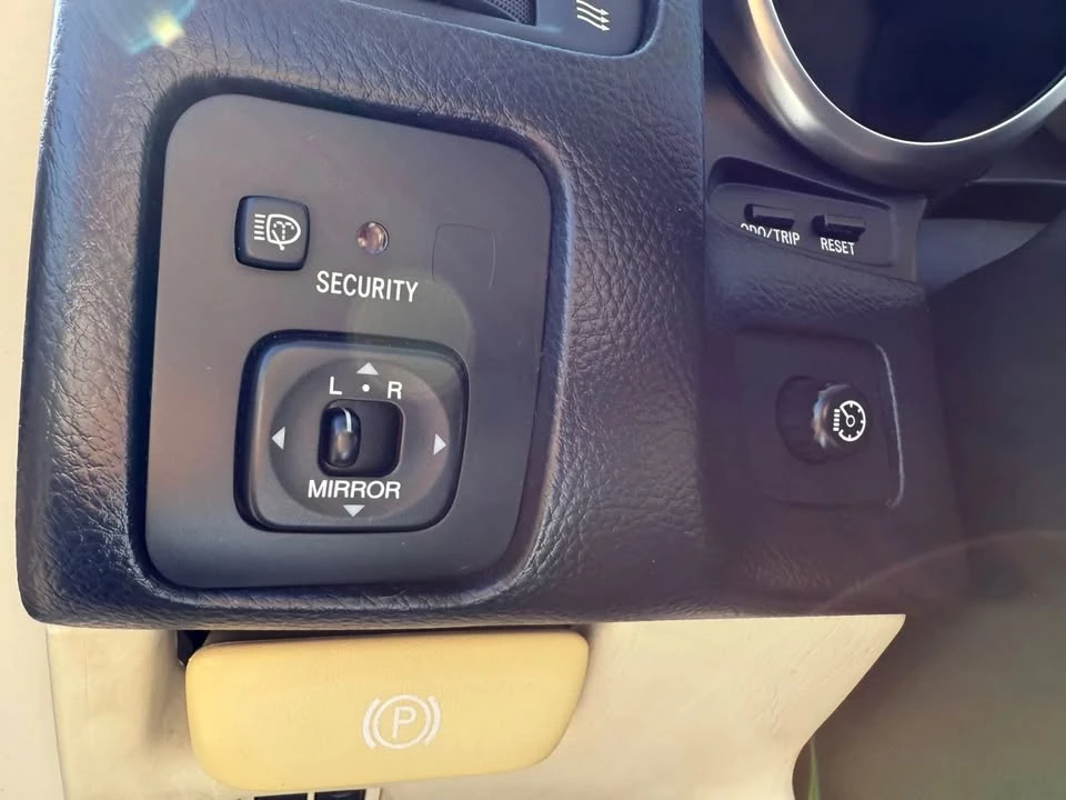 2002 Lexus SC430 - Image 16 of 20