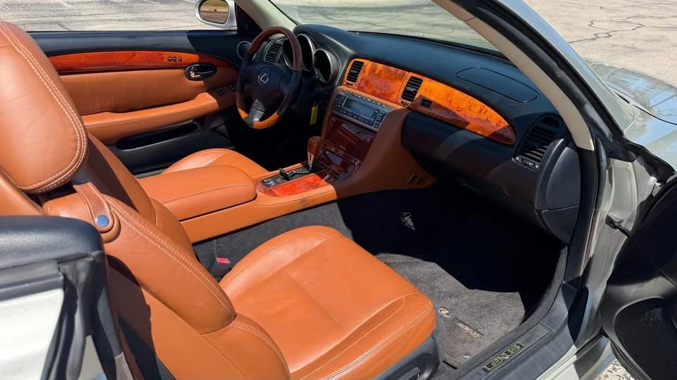 2002 Lexus SC430 - Image 10 of 19