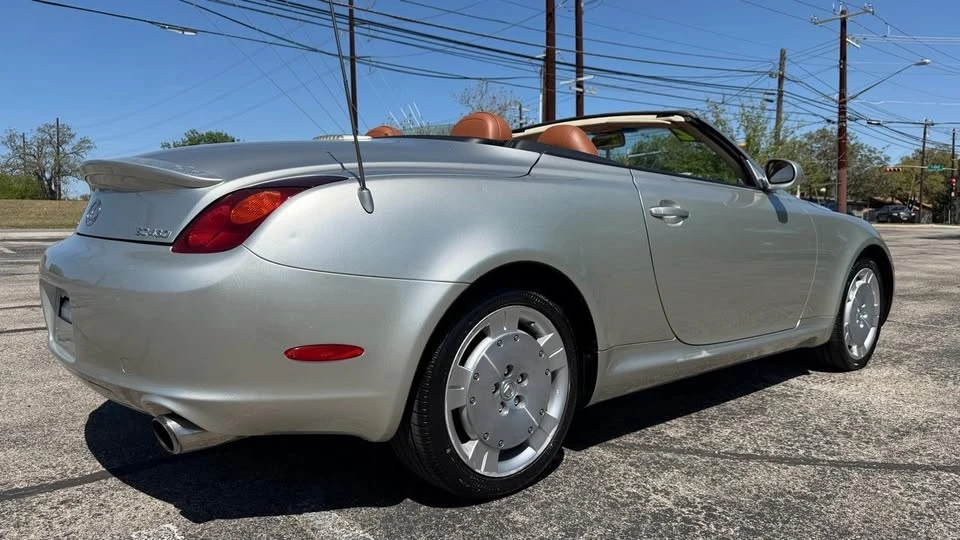2002 Lexus SC430 - Image 5 of 19
