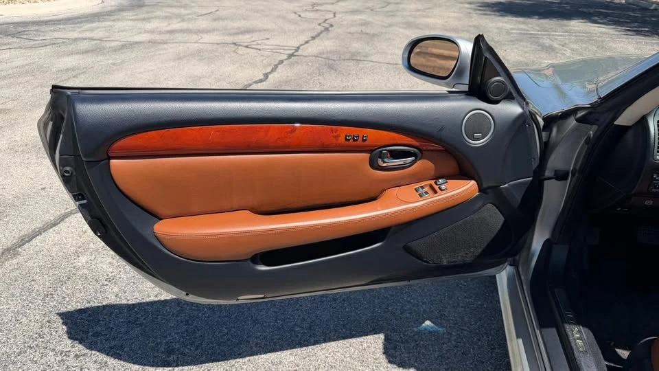2002 Lexus SC430 - Image 8 of 19