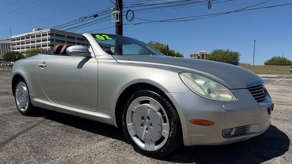 2002 Lexus SC430 - Image 3 of 19