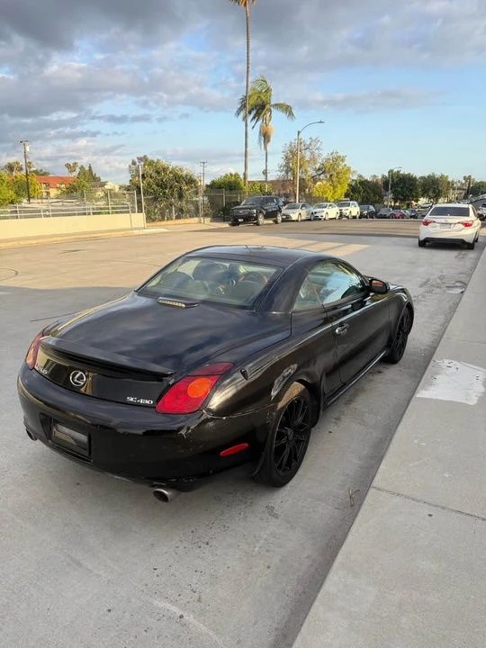 2002 Lexus SC430 - Image 3 of 4