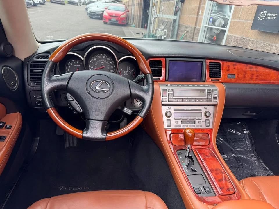 2002 Lexus SC430 - Image 11 of 20