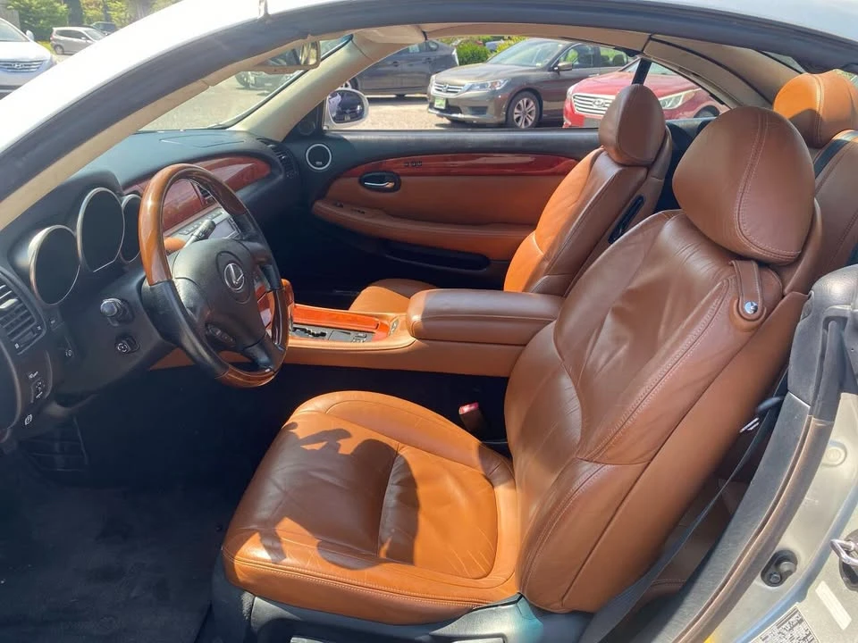 2002 Lexus SC430 - Image 10 of 19