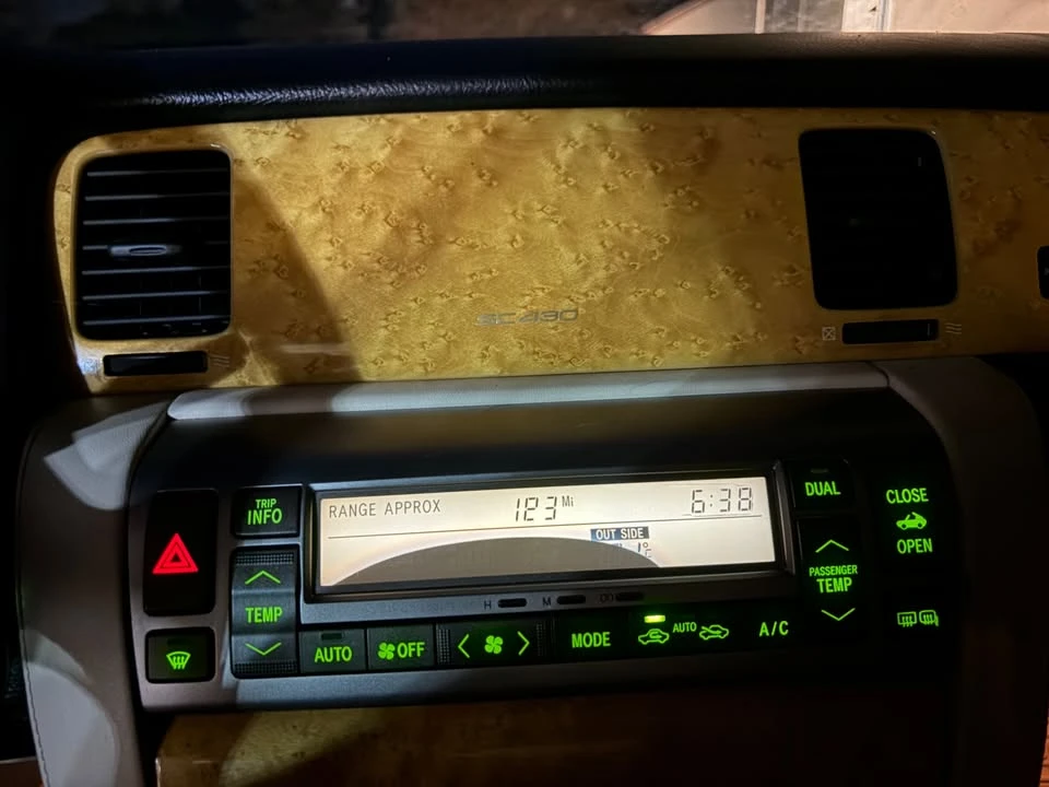 2002 Lexus SC430 - Image 14 of 21