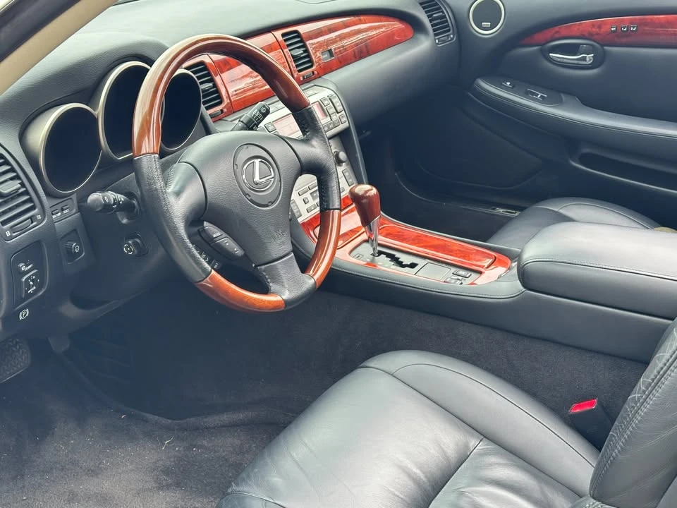 2002 Lexus SC430 - Image 9 of 14