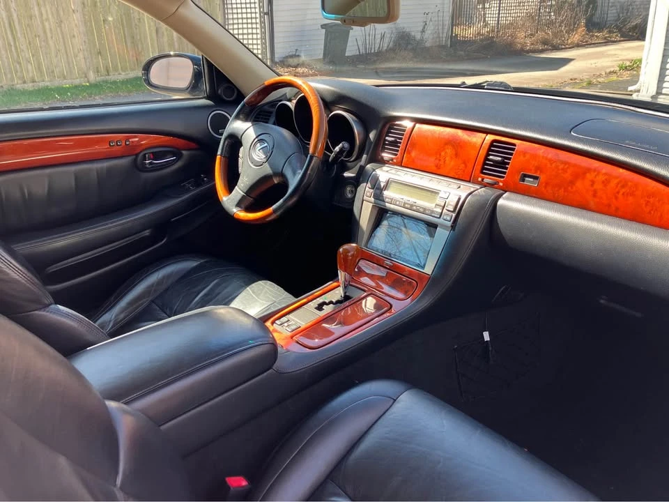 2002 Lexus SC430 - Image 5 of 7