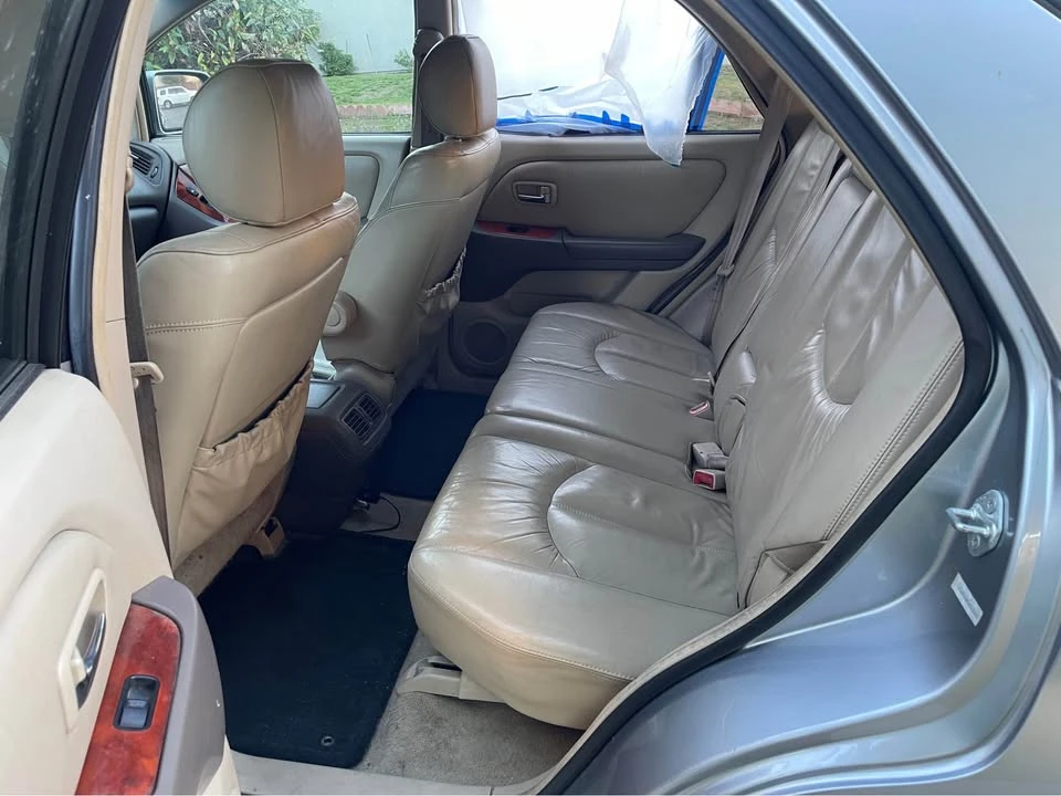 2002 Lexus RX 1st Gen - Image 7 of 10