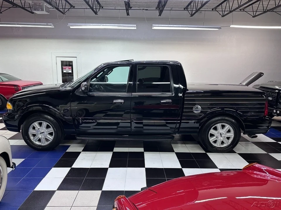 2002 Lincoln Blackwood - Image 18 of 21