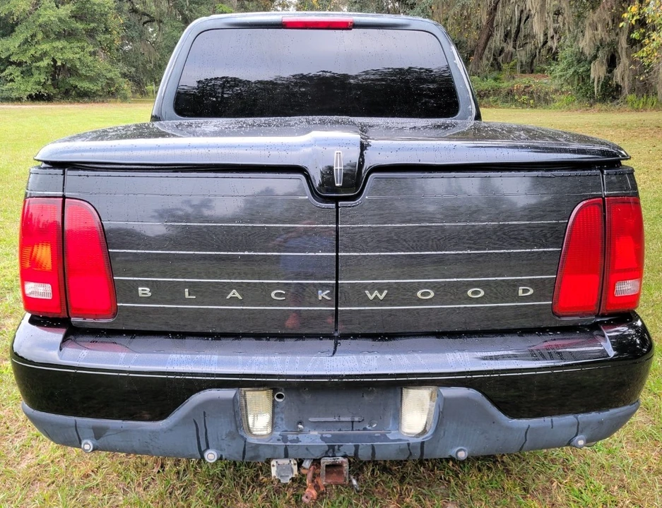 2002 Lincoln Blackwood - Image 6 of 21