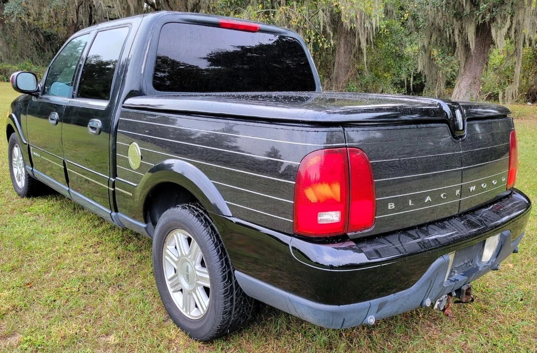 2002 Lincoln Blackwood - Image 4 of 21
