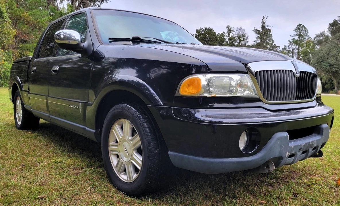 2002 Lincoln Blackwood - Image 2 of 21