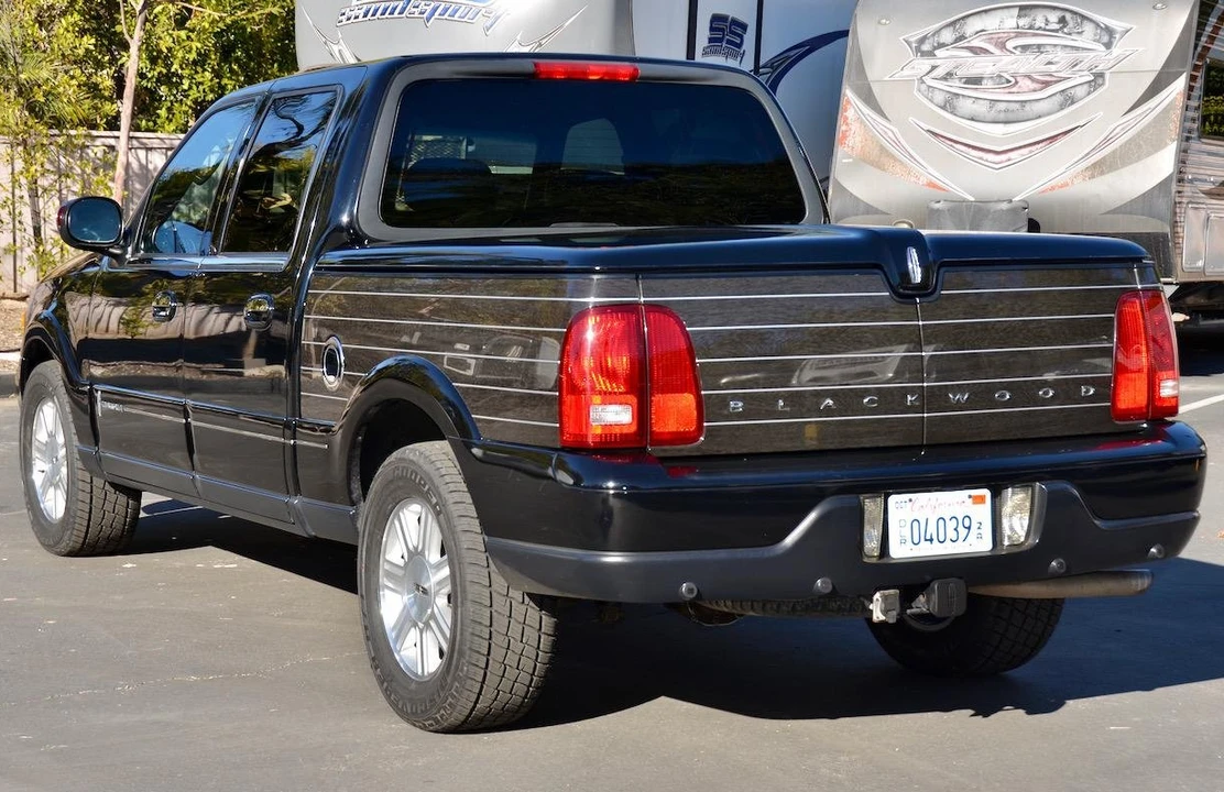 2002 Lincoln Blackwood - Image 4 of 31