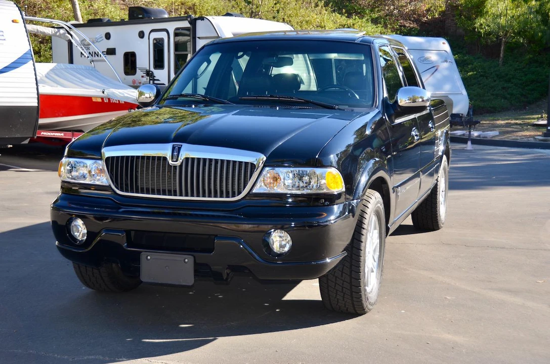 2002 Lincoln Blackwood - Image 9 of 31