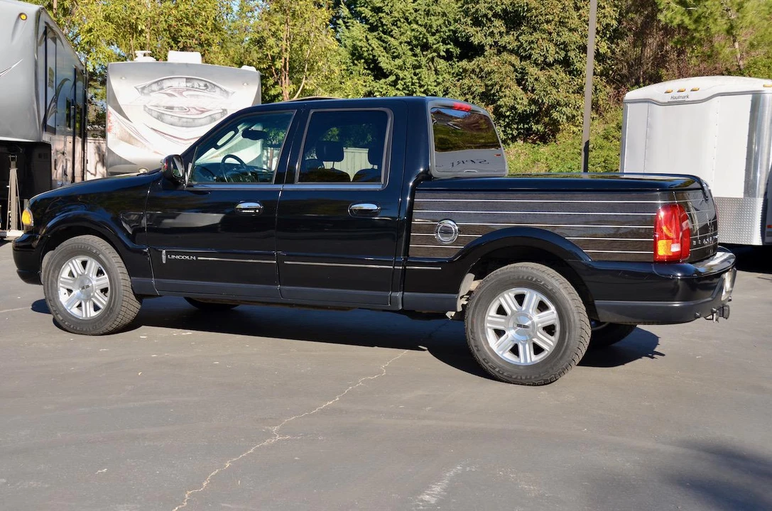 2002 Lincoln Blackwood - Image 18 of 31