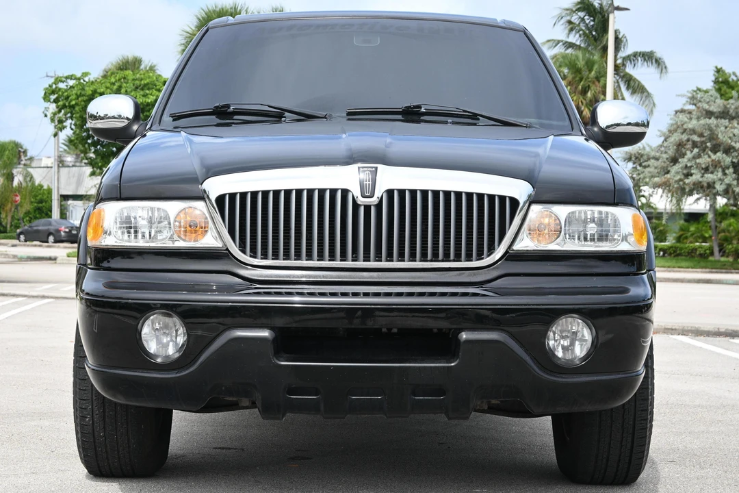 2002 Lincoln Blackwood - Image 2 of 31