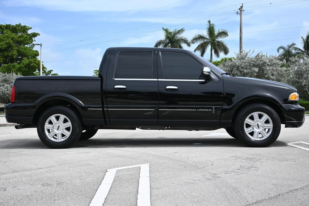 2002 Lincoln Blackwood - Image 3 of 31