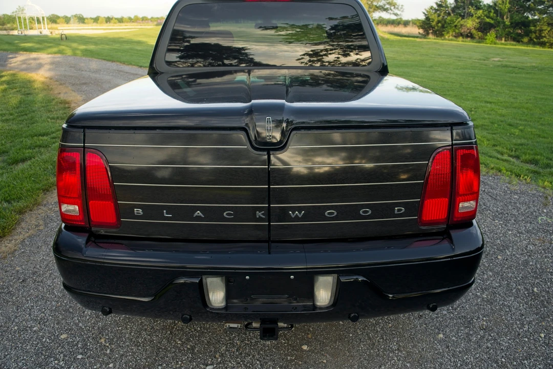 2002 Lincoln Blackwood - Image 10 of 31