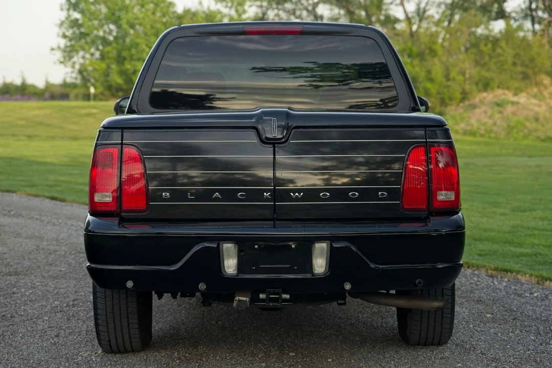 2002 Lincoln Blackwood - Image 5 of 31