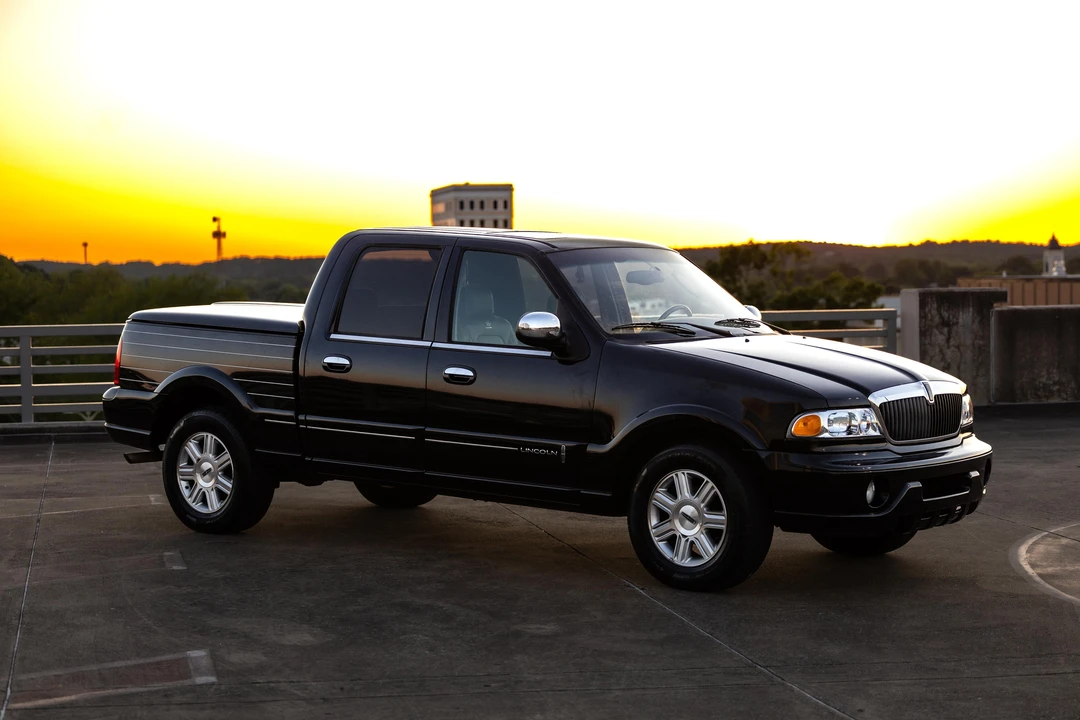 2002 Lincoln Blackwood - Image 8 of 31