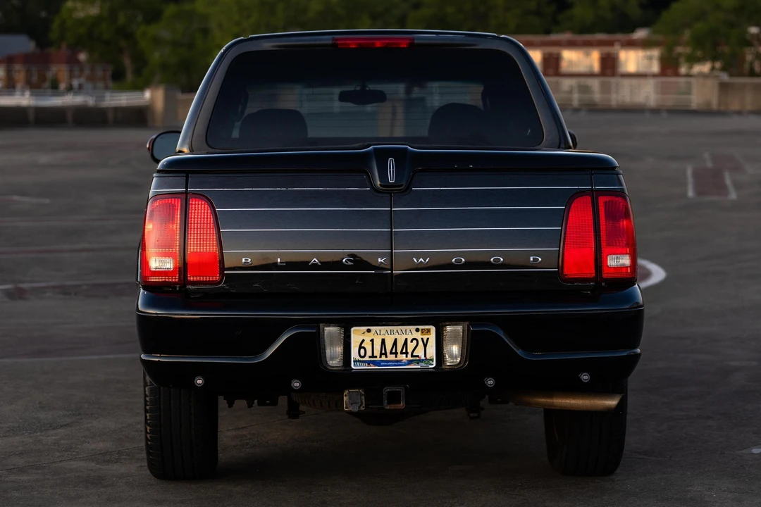 2002 Lincoln Blackwood - Image 5 of 31