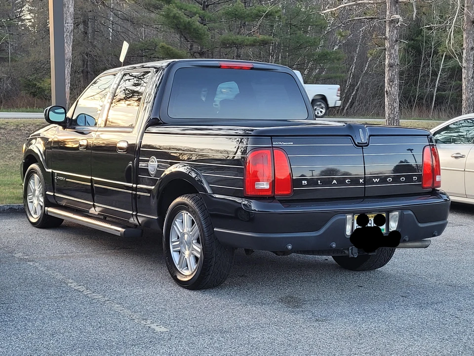 2002 Lincoln Blackwood - Image 8 of 31